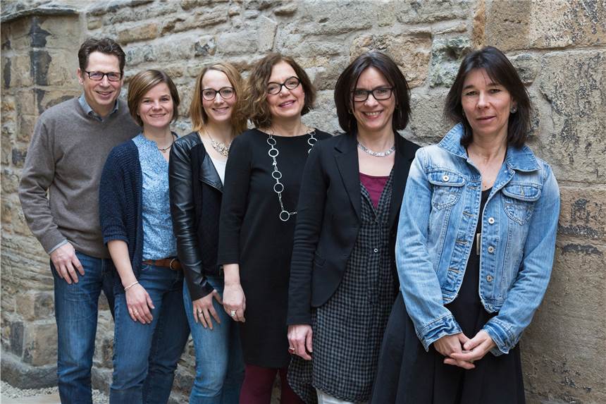 Häusliche Gewalt an Weihnachten: Was tun, damit die stille Nacht nicht eskaliert? Das Team der Beratungsstelle für Kinder, Jugendliche und Erwachsene der Diakonie Schwerte.