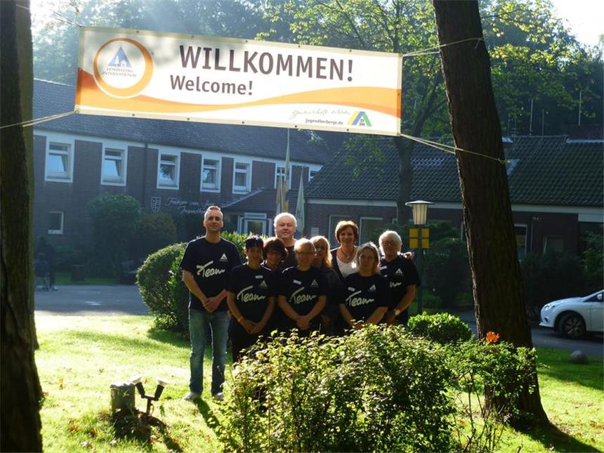 Wie Lünen sich für neue Flüchtlinge vorbereitet hat Das Team der Jugendherberge ist vorbereitet auf die Ankunft der Flüchtlinge.