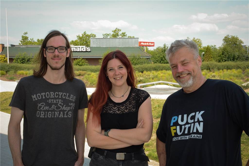 Phil (17) lobt modernen Skatepark in Dorsten - doch es gibt auch Kritik Das Team vom Treffpunkt Altstadt in Dorsten (von links): Tobias Fimpler (pädagogischer Mitarbeiter), Jacky Möller (pädagogische Leitung) und Christian Joswig (Leiter Treffpunkt Altstadt)