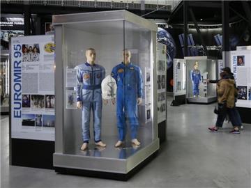 Das Technik Museum in Speyer hat seit dem 25. Oktober eine neue Ausstellung über «Deutsche Astronauten» zu bieten. Foto: Ronald Wittek/dpa