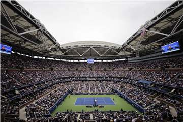 Das Tennis-Duo Bethanie Mattek-Sands und Jamie Murray gewinnen den Mixed-Titel bei den US-Open. Foto: Frank Franklin Ii/AP