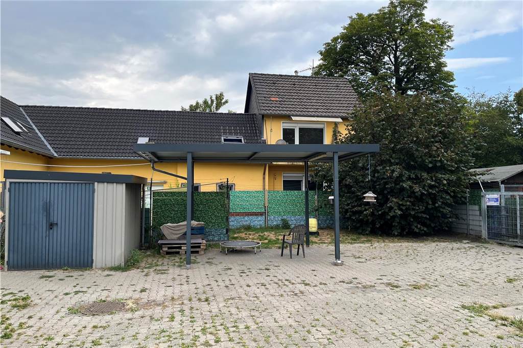 Kampfhunde-Steuer: Hunderte stellen sich gegen geplante Verdreifachung Das Tierheim Castrop-Rauxel am Deininghauser Weg hat immer wieder auch Listenhunde in den Zwingern. Für sie gelten besondere Bedingungen.