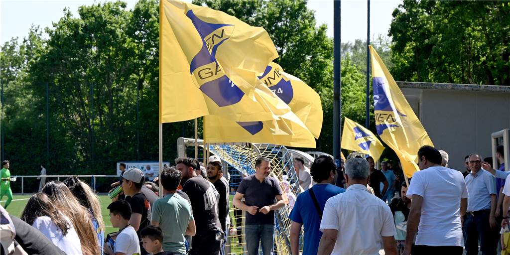 Oberliga-Abstieg, Derbysieg, Spitzenspiel: Zahlreiche Bilder vom Lüner Sportwochenende Das Topspiel zwischen der SG Gahmen und Osmanlispor Dortmund fand am Sonntag vor großer Kulisse statt.