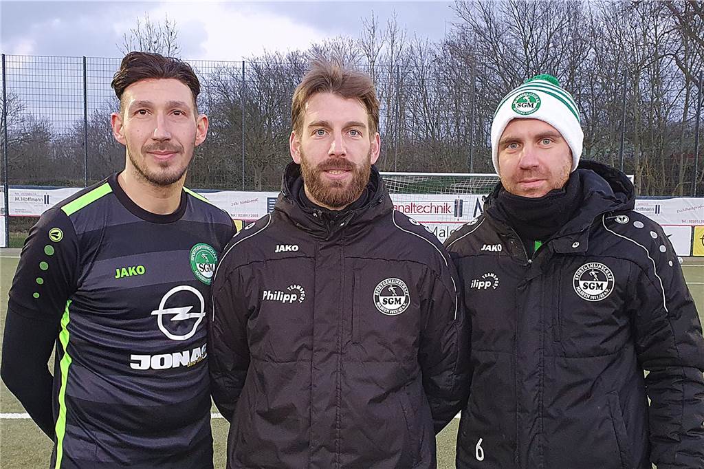 SG Massen hat fünf Neuzugänge an der Angel – und haut etliche Verlängerungen raus Das Trainertrio der SG Massen (v.l.): Sascha Grasteit, Marco Köhler und Marvin Schmidt
