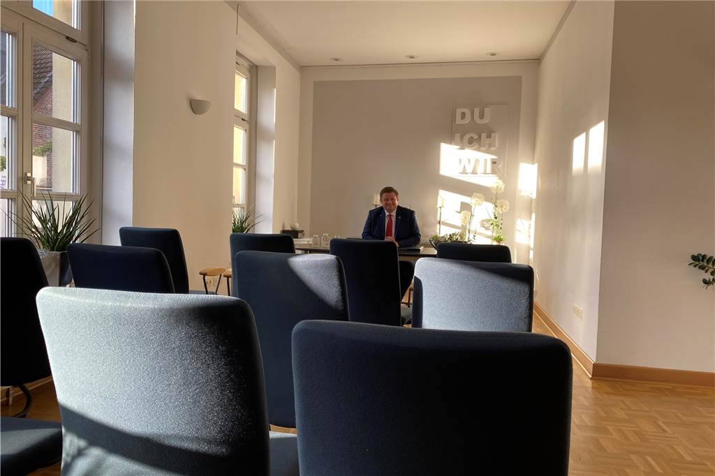 Bürgermeister traut Paare: Andreas Stegemann ist jetzt Standesbeamter Trauzimmer in Halterner Alten Rathaus
