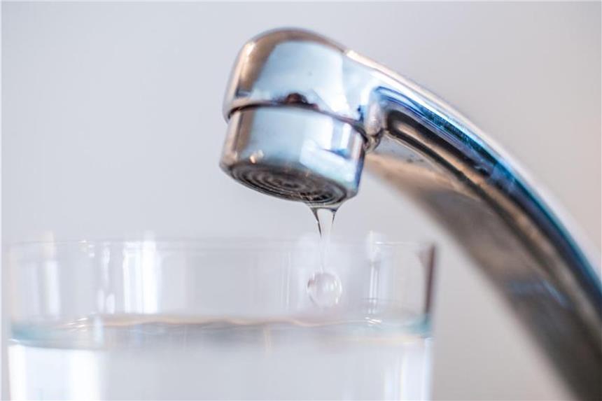 Trinkwasser erhält gute Noten Das Trinkwasser in Deutschland hat laut Umweltbundesamt eine gute bis sehr gute Qualität. Foto: Lino Mirgeler