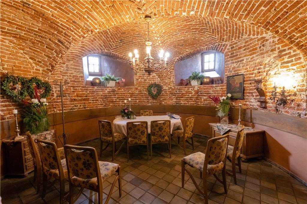 Schöne Orte für den großen Tag: Hier können Paare in Südlohn und Oeding „Ja, ich will“ sagen Das Turmzimmer im historischen Burgturm eignen sich für eine romantische Prinzessinnen-Hochzeit.