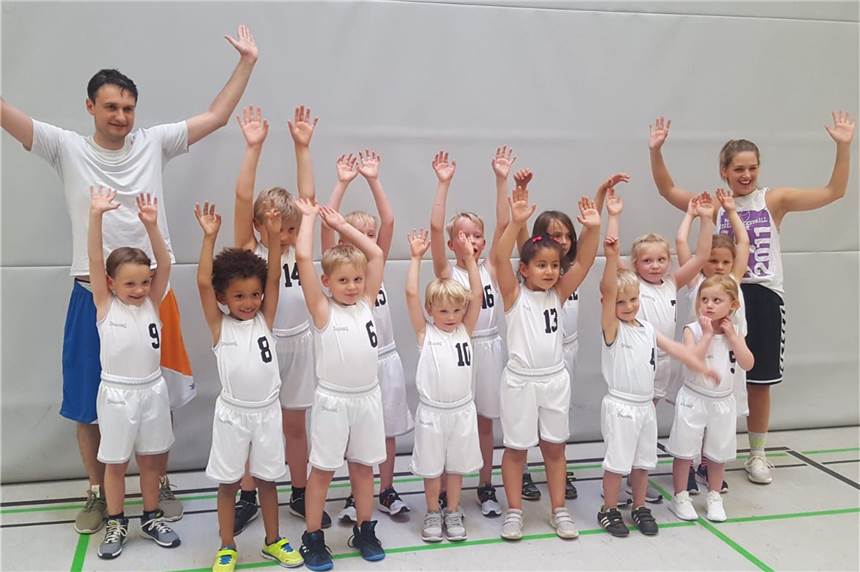 TVE Barop sucht Basketball-Nachwuchs und geht mit neuem Material in die Kitas Das U6-Team des TVE Barop hat einen Erfolg gefeiert - der Verein sucht weiter Nachwuchs.