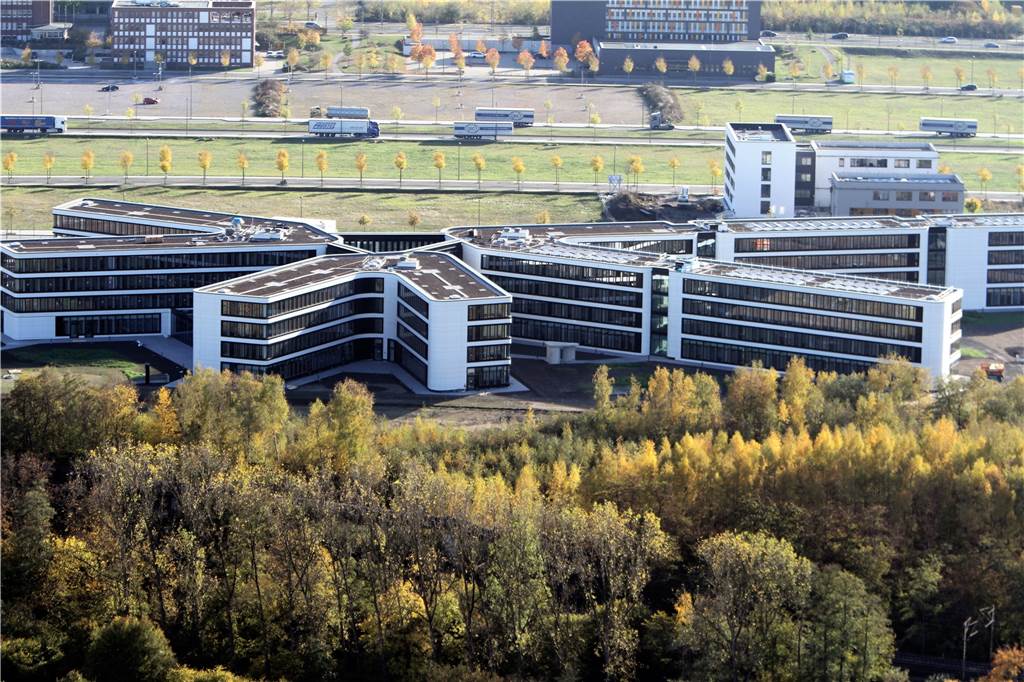 Anschläge auf kritische Infrastruktur – „Das wäre extrem hoher Aufwand“, sagt der Experte Das Unternehmen Amprion ist der zweitgrößte Betreiber von Hochspannungsnetzten in Deutschland und sitzt auf Phoenix-West.