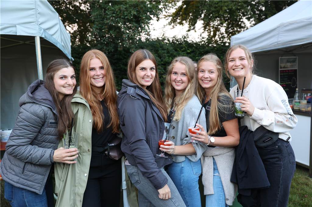 Das Vereinsgelände des Schäferhundevereins OG-Olfen wurde beim Young Summer Special zur Tanzfläche.