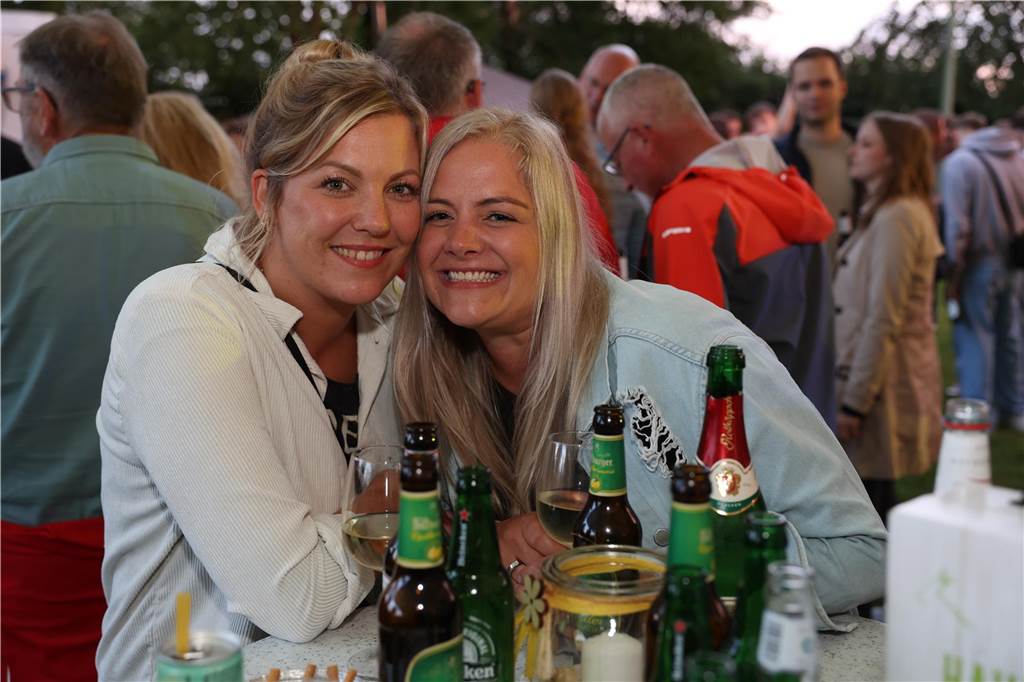 Das Vereinsgelände des Schäferhundevereins OG-Olfen wurde beim Young Summer Special zur Tanzfläche.