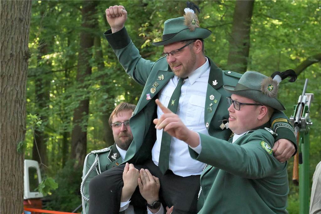 Das Vogelschießen des Schützenvereins Varnhövel-Ehringhausen war eine spannende Angelegenheit mit einem schönen Ausgang.
