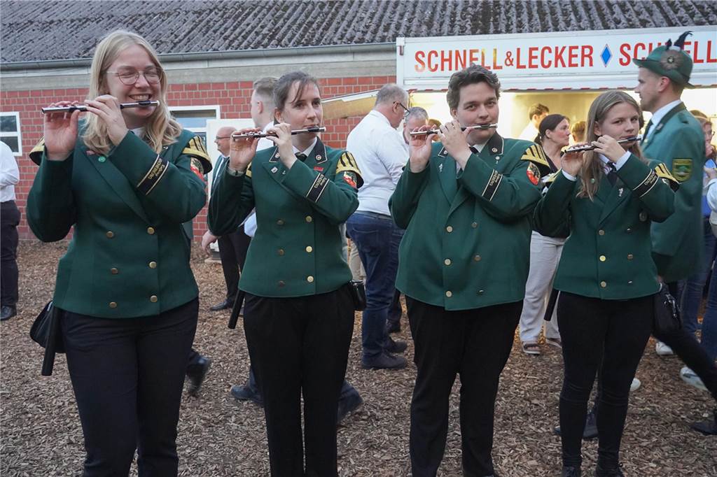 Das Vogelschießen in Ascheberg ist der Höhepunkt des Schützenfestes der Bruderschaft St. Katharina Berg und Tal.