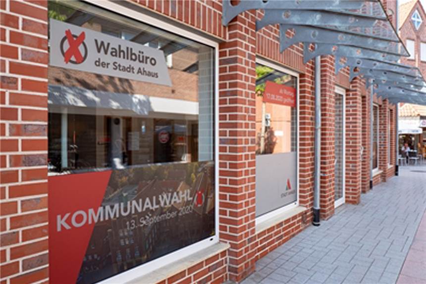 Neues Wahlbüro in Ahauser Innenstadt: Wer möchte, kann schon Kreuze setzen Das Wahlbüro der Stadt Ahaus in der Schloßstraße öffnet am 17. August.