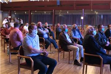 Das Wahlstudio in Stadtlohn hat sich gefüllt.