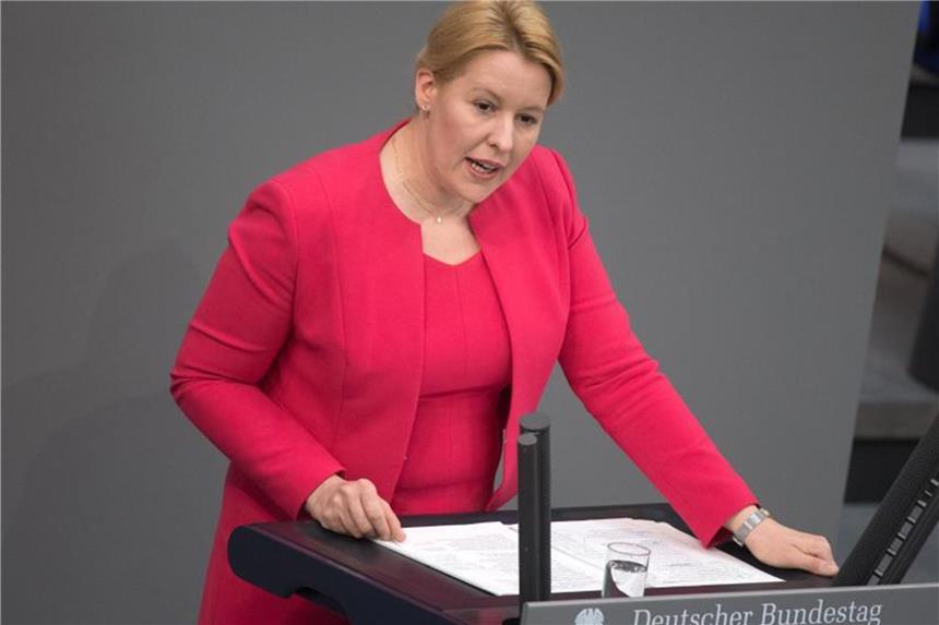 Giffey hält Burkinis im Schwimmunterricht für vertretbar „Das wichtigste ist ja das Wohl der Kinder, und das heißt nun mal, dass alle Schwimmen lernen“, sagte Franziska Giffey. Foto: Ralf Hirschberger