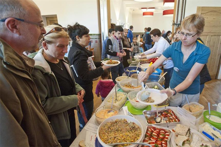 Das Willkommensfest im und am Bürgerzentrum Marienschule in Merklinde war gut besucht.