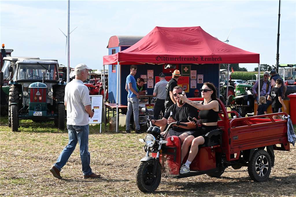 Das zweite Oldtimertreffen der Oldtimerfreunde Lembeck anlässlich des 25. Jubiläums wurde schon an den ersten beiden Tagen gut besucht.