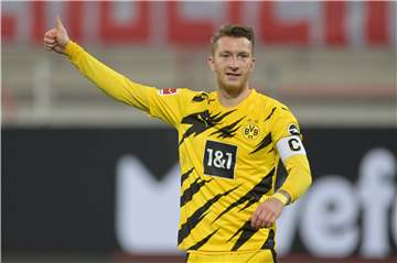 Daumen hoch: Ein ehemaliger Mitspieler von Marco Reus übernimmt eine wichtigere Rolle bei einem Dortmunder Kreisligisten.