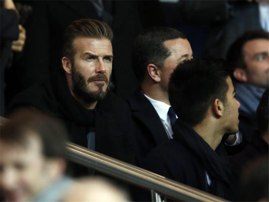 Chelsea nach 1:1 in Paris mit guter Ausgangslage David Beckham ließ sich das Spiel nicht entgehen und fieberte auf der Tribüne mit. Foto: Etienne Laurent