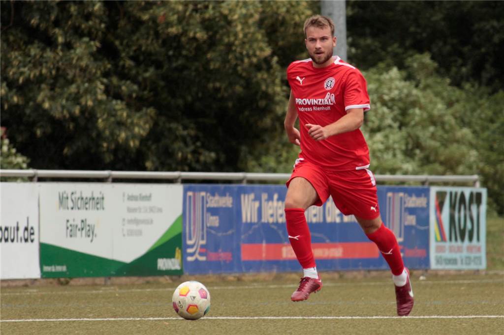 SSV Mühlhausens Spieler macht Abflug nach halbem Jahr David Kampa spielt Fußball.