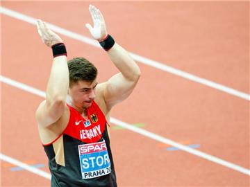David Storl ließ es sich nach seinem Hallen-EM-Titel in Prag gutgehen. Foto: Sven Hoppe