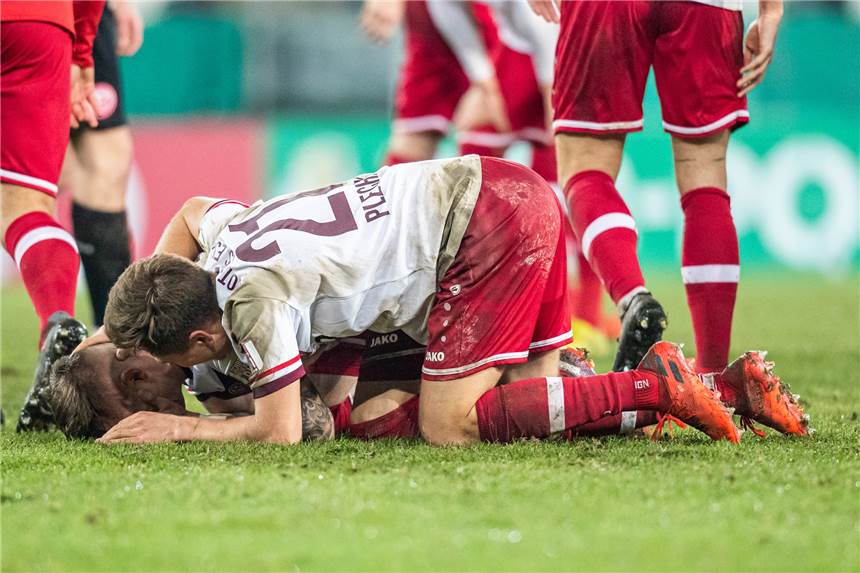 Sandro Plechaty trifft bei historischem Sieg gegen Drittliga-Absteiger KFC Uerdingen Dem Lüner Sandro Plechaty und Rot-Weiss Essen gelang in der Regionalliga West am Samstag ein historischer Erfolg.