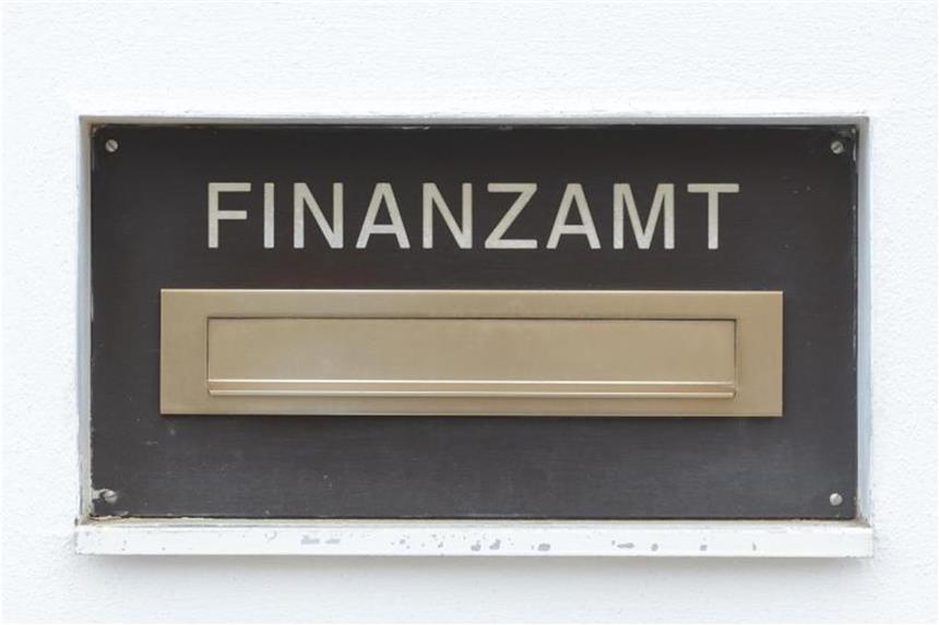 Steuerzahlerbund: Bis Mittwoch Arbeit nur für Staatskasse Dem Steuerzahlerbund zufolge liegt die „Einkommensbelastungsquote“ in diesem Jahr bei 54,3 Prozent - höher als jemals zuvor. Foto: Armin Weigel