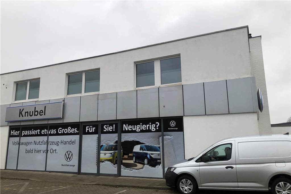 Nutzfahrzeuge: Knubel schafft neues Angebot für Handwerk und Abenteuer Demnächst beginnt bei Knubel in Stadtlohn der Umbau der Ausstellungshalle für den neuen Nutzfahrzeug-Handel.