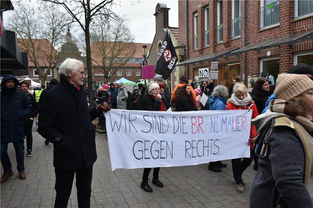 Demonstration "Ahaus bleibt bunt"