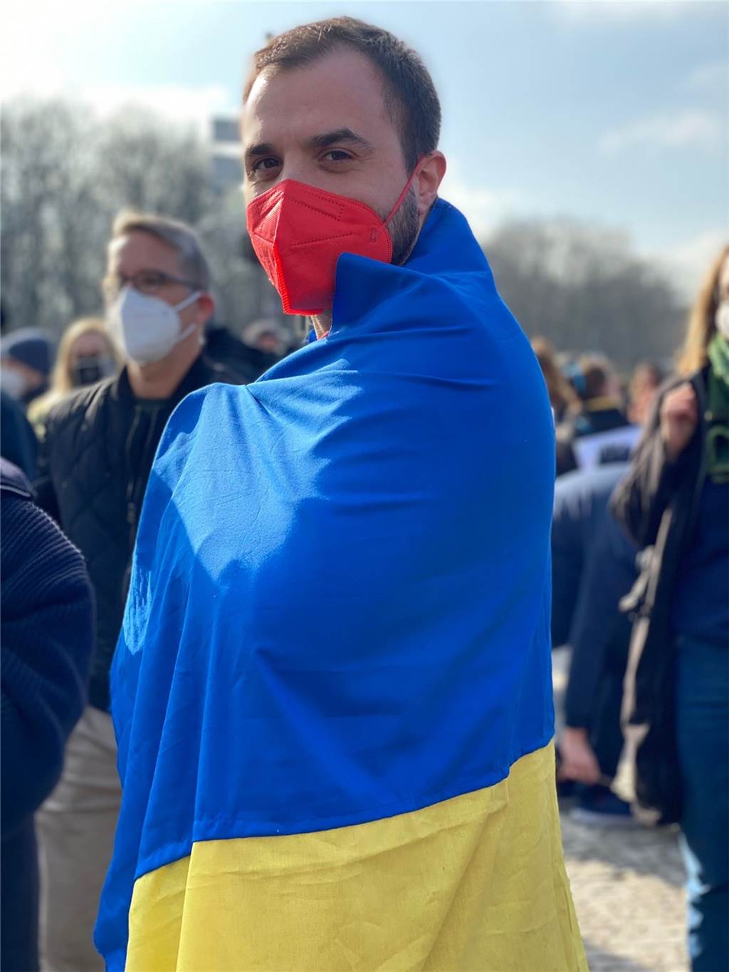 Daniel Djan überwältigt von Friedens-Demo in Berlin: „Überall Menschen“ Demonstrierte am Sonntag (27.2.) in Berlin gegen den Krieg, für Frieden in der Ukraine: Daniel Djan, Ratsherr der SPD aus Castrop-Rauxel