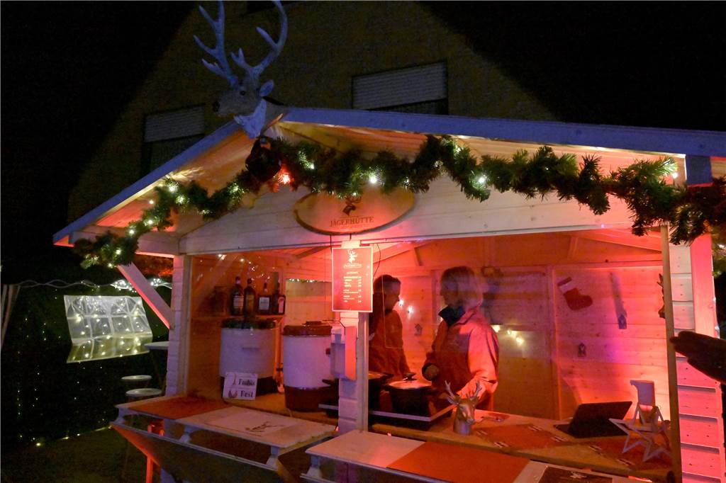 Den Glühwein gibt es in diesem Jahr ab 3 Euro auf dem Selmer Adventsmarkt.