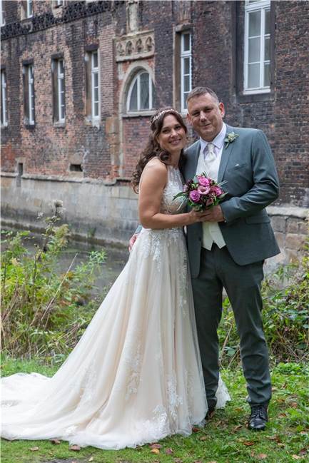 Hochzeit im „verflixten siebten Jahr“: Kerstin und Carsten heiraten Den Heiratsantrag machte Carsten seiner Kerstin an Heiligabend.