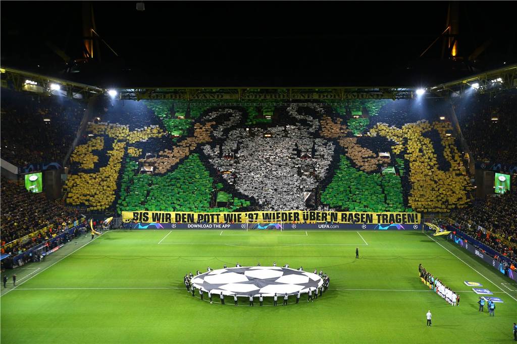 Den Henkelpott im Visier. Die Choreo ist die eindrucksvollste Erinnerung aus schwarzgelber Sicht im März 2019. Gegen die Tottenham Hotspur scheidet man glanzlos im Achtelfinale aus.