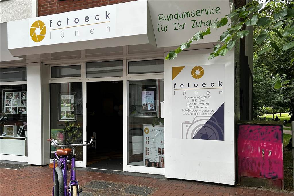 Profi-Frauen von „Fotoeck“ rücken besondere Momente ins Bild Den Standort Bäckerstraße findet Katja Eckholt für ihr Fotoeck gerade richtig.