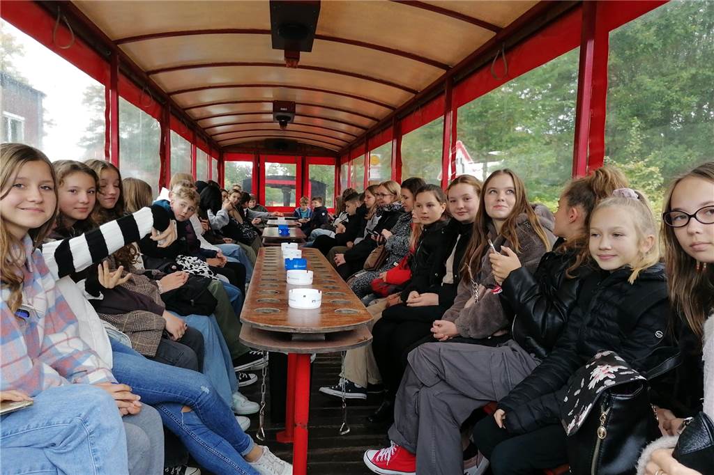 Den Weg von und nach Asbeck legten die Jugendlichen im Pengel Anton zurück.