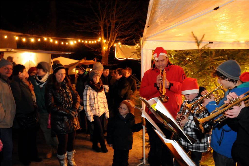 Den Weihnachtsmarkt in Schwerte-Ost organisiert wie immer die Eisenbahner Wohnungsbaugenossenschaft.