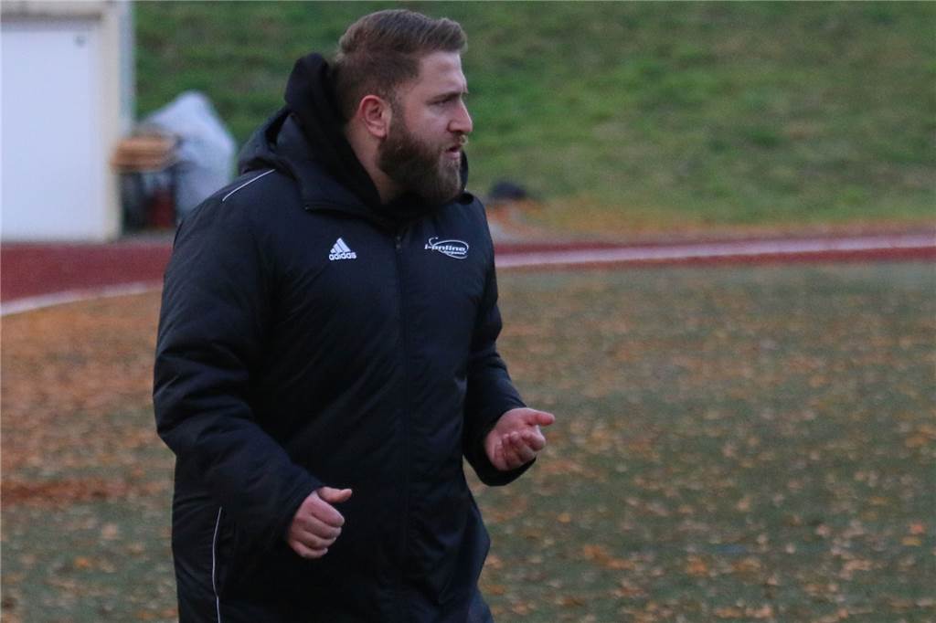 Nach nur drei Spielen - neuer Trainer des VfK Weddinghofen schon wieder weg: „Passte am Ende nicht“ Deniz Erbay ergänzte im Laufe der Saison das Trainerteam des VfK Weddinghofen, der davon profitierte und Punkte sammelte.