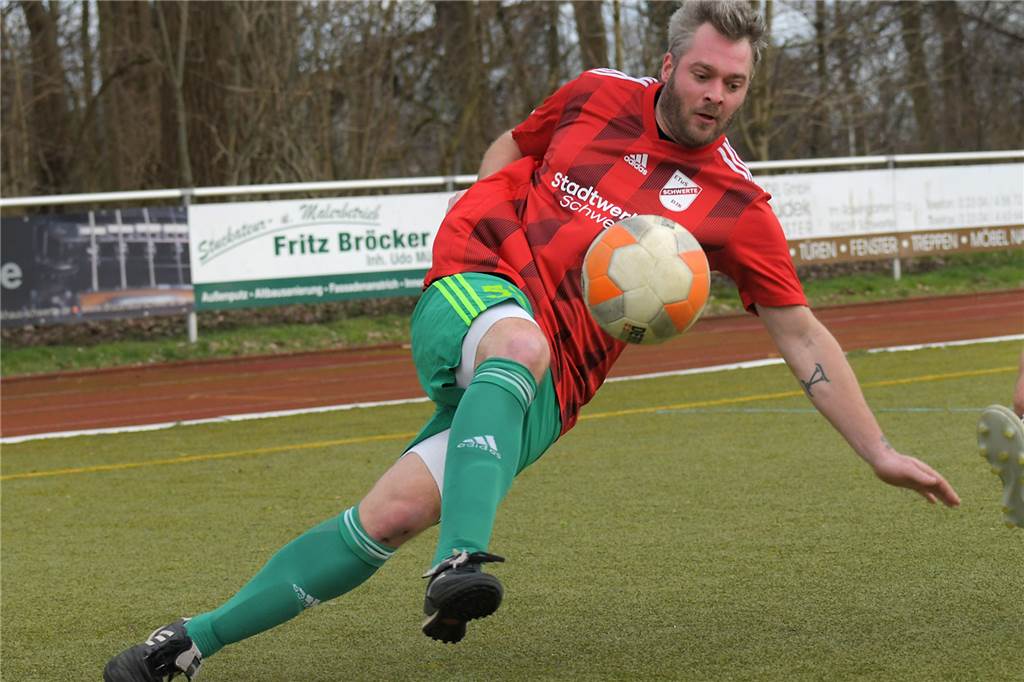 Dennis Frohn, Torjäger des ETuS/DJK Schwerte.