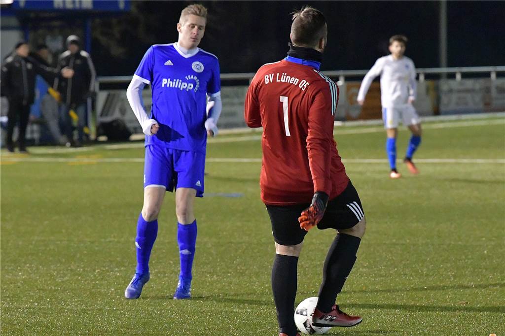 Darum lebt die Aufstiegschance für einen Lüner B-Ligisten Dennis Gerleve (l.) und der BV05 hatten frühzeitig mit einer möglichen Relegation geplant.