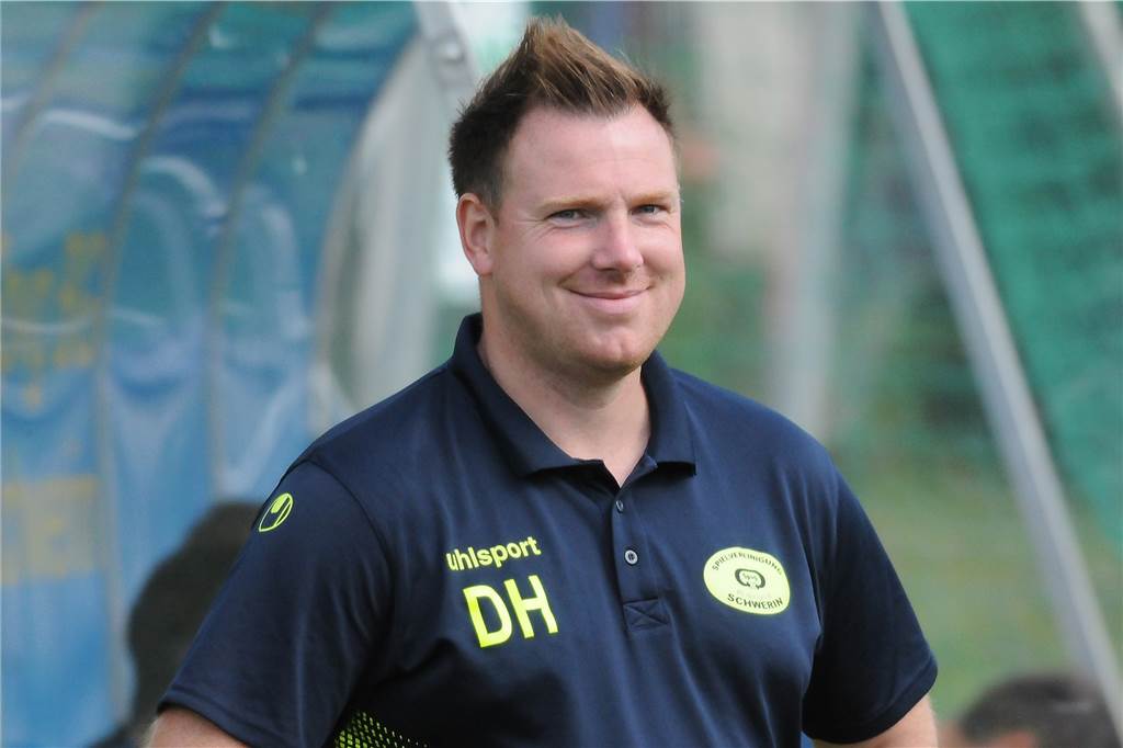 Castrop-Rauxeler Vorzeige-Teams stehen bei 2G besser da als der FC Bayern Dennis Hasecke hat gut Lachen: Bei der Spvg Schwerin ist die Impfquote gut.