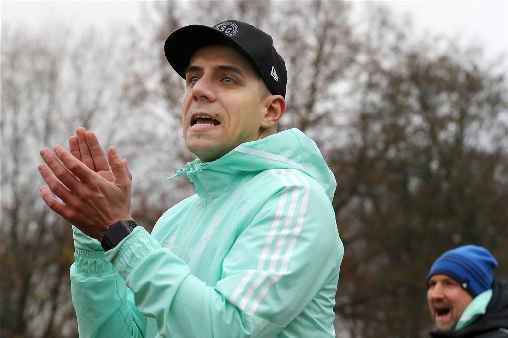 Dortmunds Top-5-Trainer 2022 Dennis Hübner - ASC 09