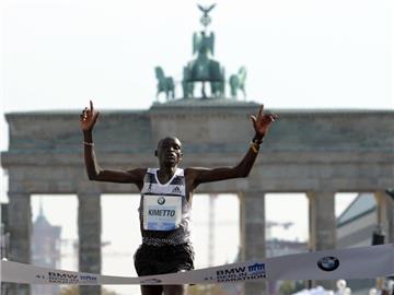 Dennis Kimetto lief in Berlin den Marathon in 2:02:57 Stunden. Foto: Rainer Jensen