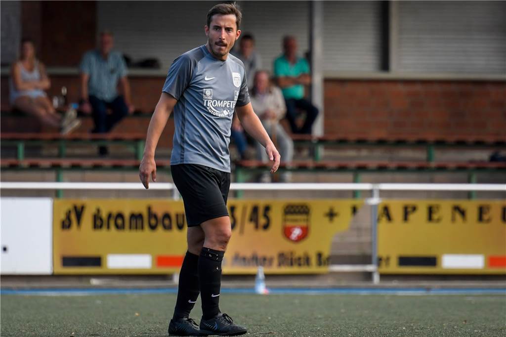 Zum Fußball-Lockdown: Kein Hobby der Welt ist es wert, sich mit so einem Scheiß zu infizieren Dennis Köse spielt für den BV Brambauer in der Bezirksliga.