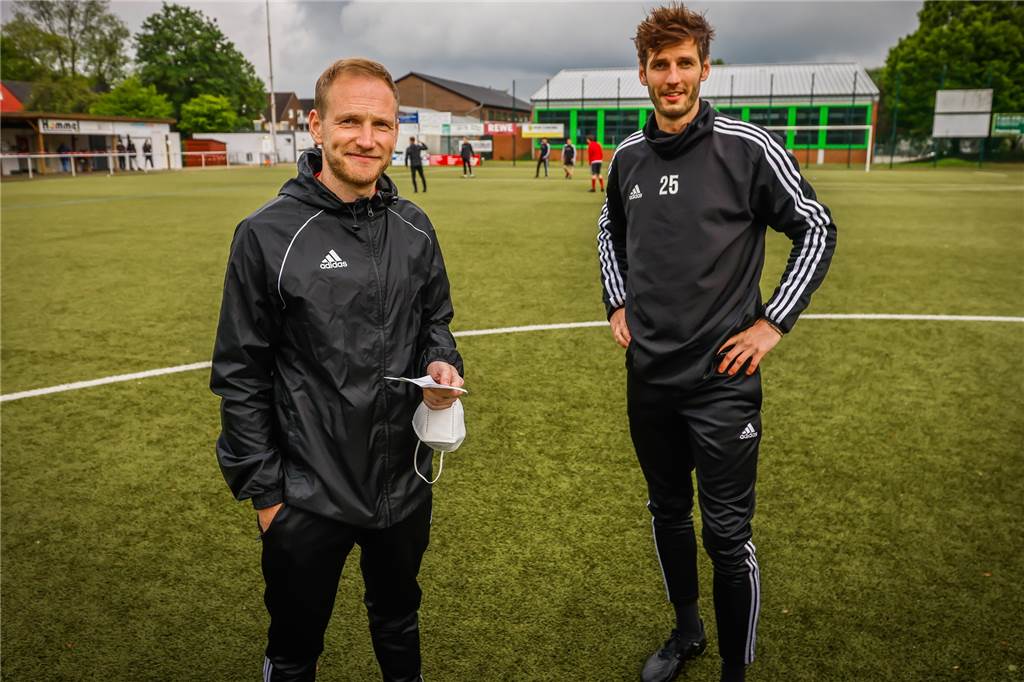 Dennis Rensmann (l.) und Alexander Schwarz legten ihre Trainerämter freiwillig nieder.