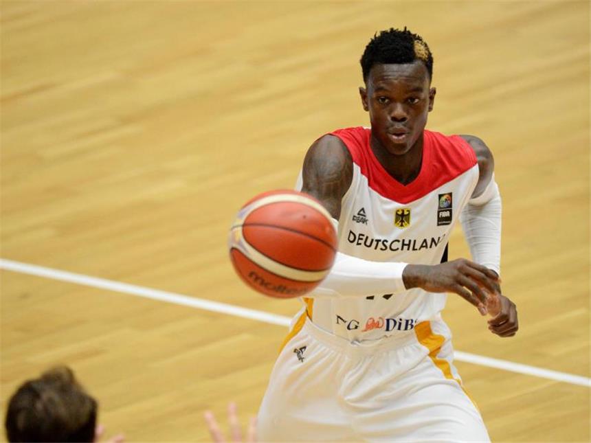 Lehrstunde für Schröder & Co. zum Supercup-Ende Dennis Schröder kam bei der Niederlage gegen Serbien auf 16 Punkte. Foto: Daniel Reinhardt
