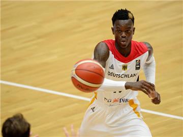 Dennis Schröder kam bei der Niederlage gegen Serbien auf 16 Punkte. Foto: Daniel Reinhardt