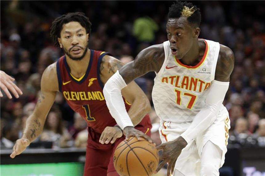 NBA: Topscorer Schröder gewinnt mit Atlanta gegen Cleveland Dennis Schröder (r) führte die Atlanta Hawks zum Sieg. Foto: Tony Dejak