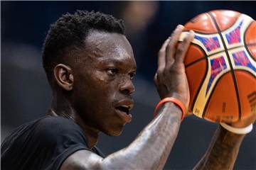 Dennis Schröder spielt künftig für die Oklahoma City Thunder. Foto: Swen Pförtner