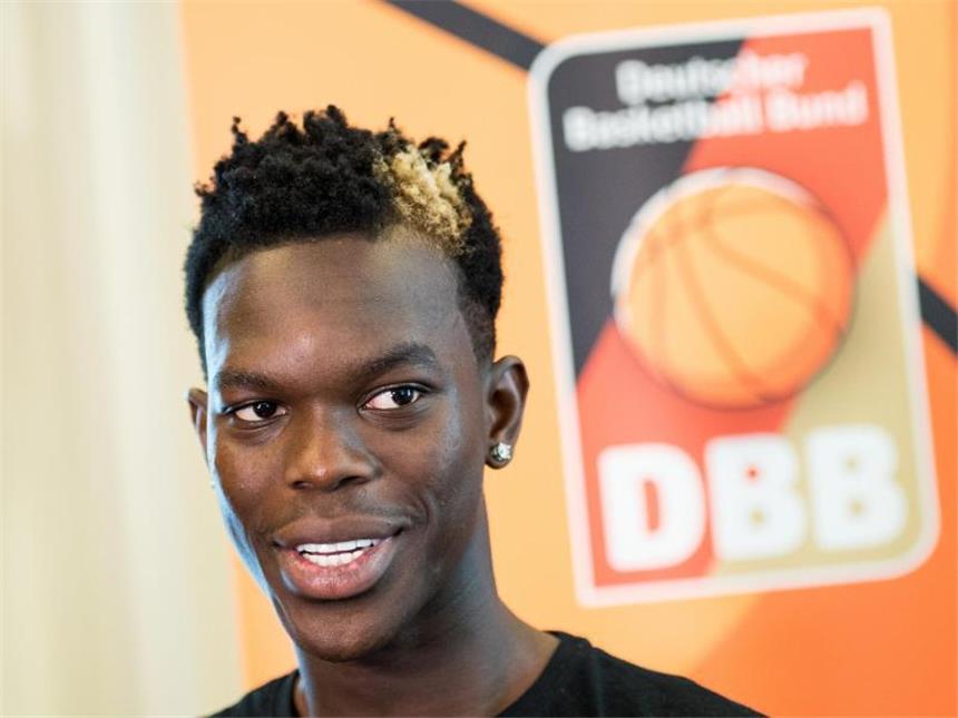 DBB-Team mit Schröder und Theis im ersten EM-Kader Dennis Schröder wird erst am 2. August zur Mannschaft stoßen. Foto: Silas Stein